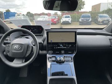 Car image 12