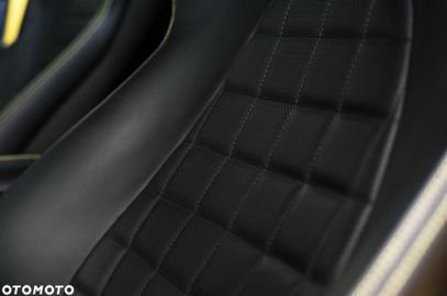 Car image 33