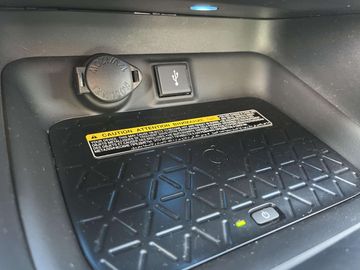 Car image 38