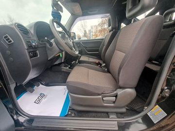 Car image 14