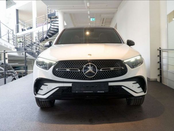 Mercedes-Benz GLC 300 de AMG 245 kW image number 2