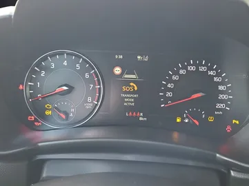 Car image 24
