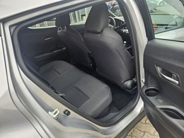 Car image 11