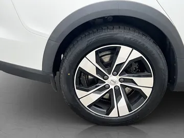 Car image 33