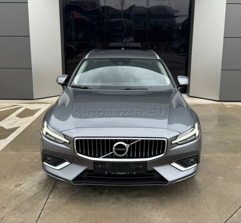 Volvo V60 D4 Inscription T8 140 kW image number 3