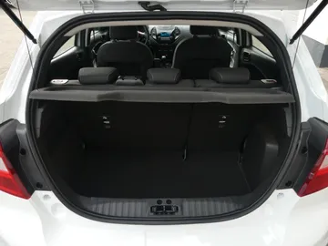 Car image 27