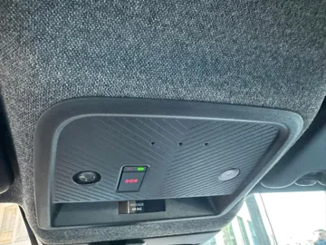Car image 29