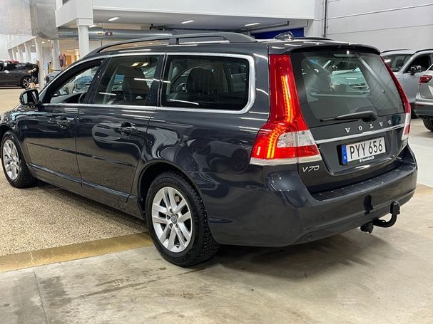 Volvo V70 D3 Momentum 111 kW image number 4