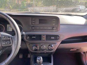 Car image 12