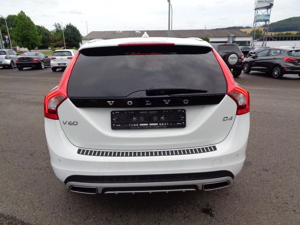 Volvo V60 Cross Country AWD 140 kW image number 5