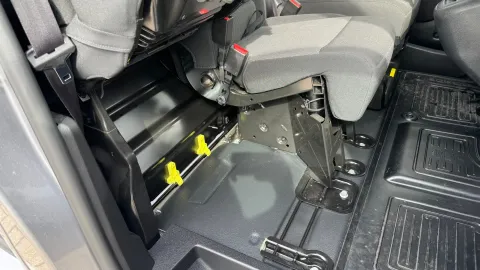 Car image 33