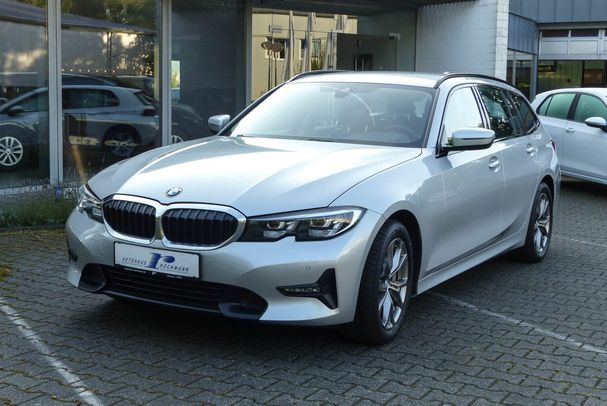 BMW 330i Touring 190 kW image number 1