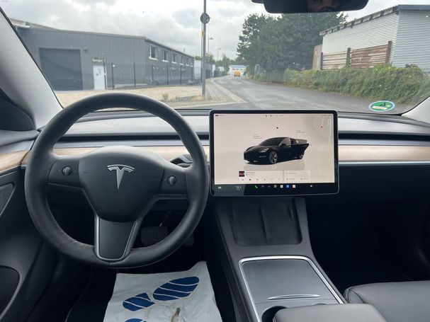 Tesla Model 3 Long Range AWD 366 kW image number 12