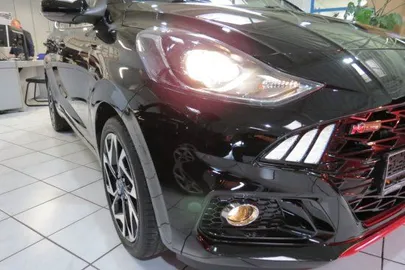 Car image 25