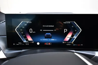 Car image 32