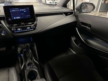 Car image 33