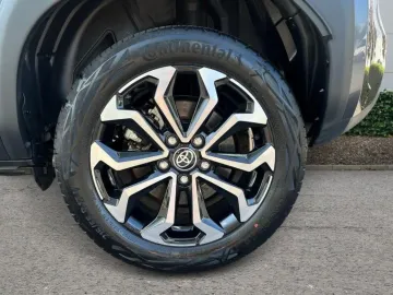 Car image 29