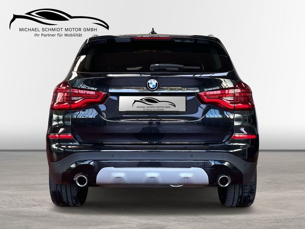 BMW X3 xDrive20i 135 kW image number 3