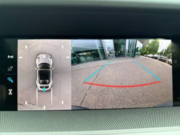 Car image 32