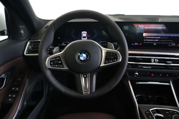 BMW 320i 135 kW image number 12