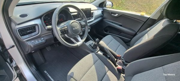 Car image 35