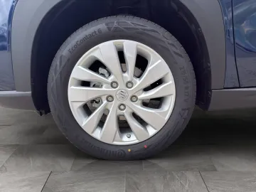 Car image 20