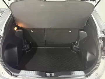 Car image 29