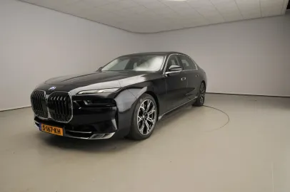 Car image 48