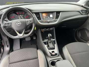 Car image 10