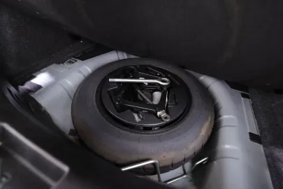 Car image 45