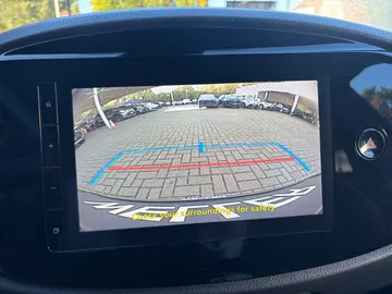 Car image 28