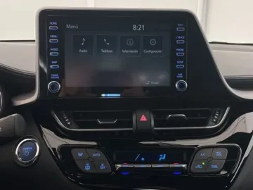 Car image 15
