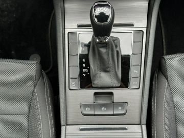 Car image 33