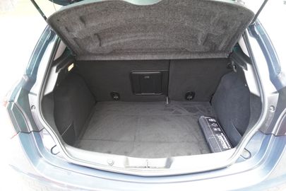 Car image 30