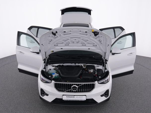 Volvo XC40 Plug-in Hybrid T4 Plus Bright 155 kW image number 13