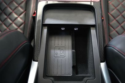 Car image 37