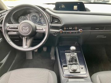 Car image 25