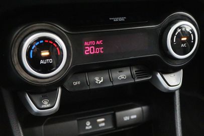 Car image 36