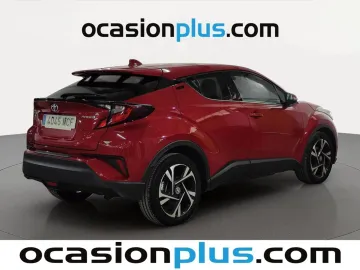 Car image 3