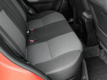 Car image 31