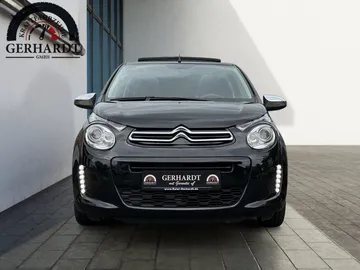 Car image 3
