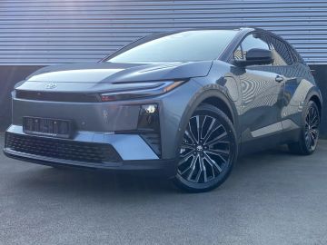Car image 3