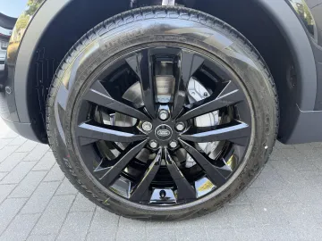 Car image 37