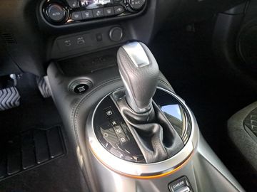 Car image 13