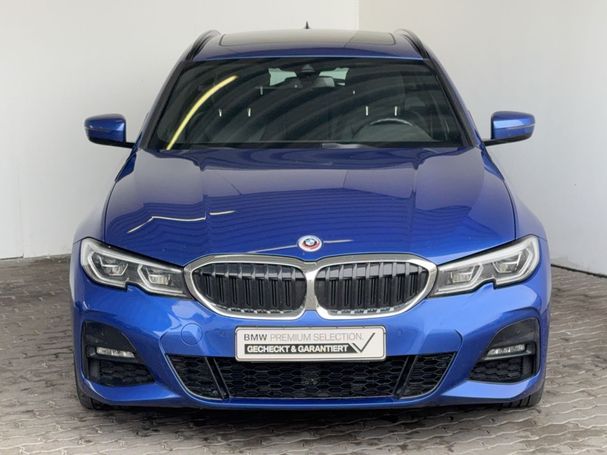 BMW 330d Touring M Sport 210 kW image number 2