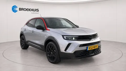 Car image 2