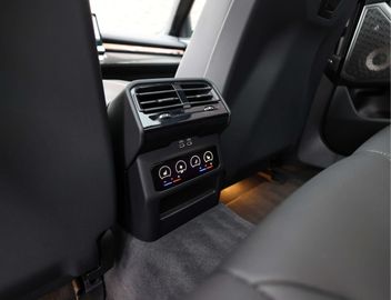 Car image 32