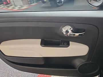 Car image 27