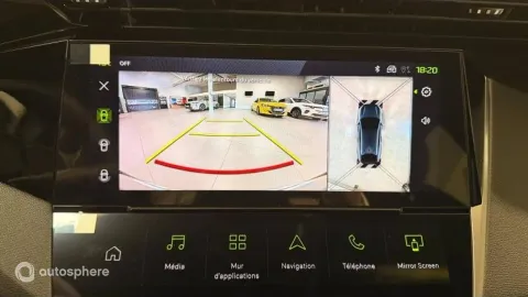 Car image 19