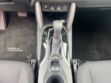 Car image 14